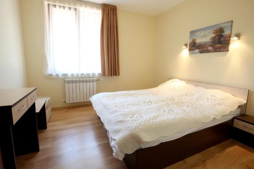 Guest House Ela - image 5