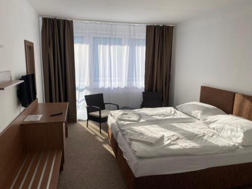 Hotel Panorama - image 2