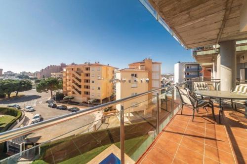  Apartamento con piscina y parking en Roses (5-3) in Roses