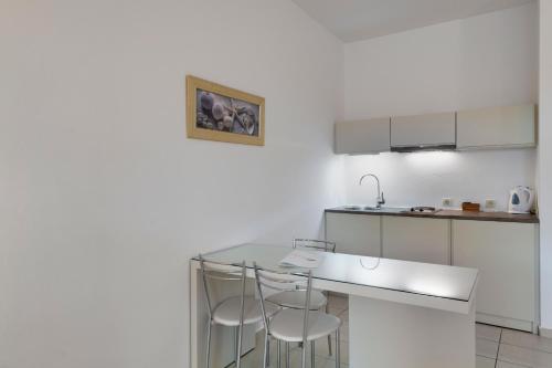 Photo 1 Lithos by Spyros & Flora