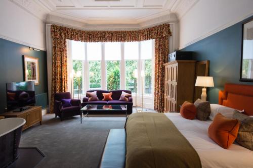 room detail thumbnail 0