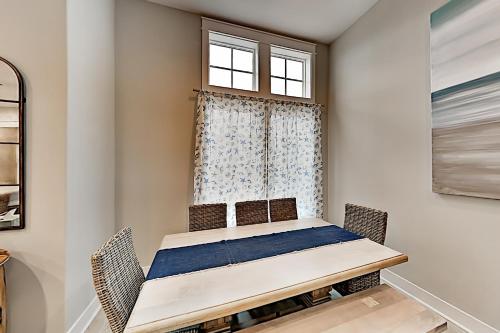 Palmilla Beach - Designer Townhome - Resort Pool townhouse - image 4