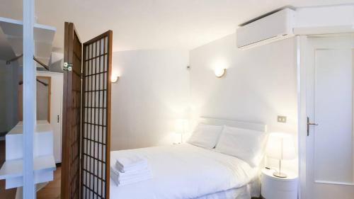 Near Ifo Roma Sweet home Studio Apartment gîte à louer Vitinia