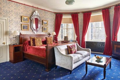 1 queen bed