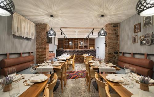 餐飲服務, 特雷索藝術精品飯店 (Tresor Art Boutique Hotel) in 科爾察