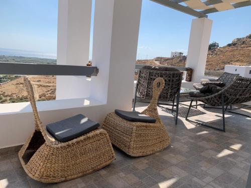  house on the rock in Naxos Chora