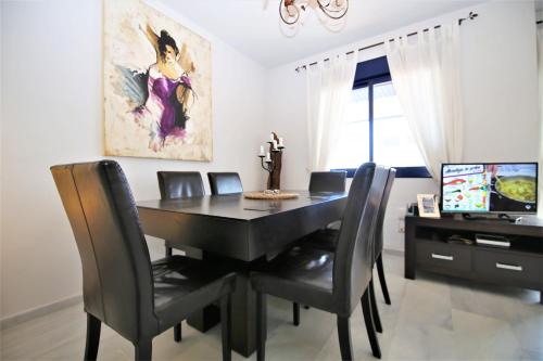 Three-Bedroom Apartment image 5