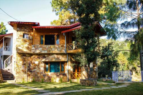2 bedrooms, 3 beds