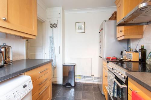 Pass the Keys - Putney Heath 1Bedroom Apartment with Free Parking