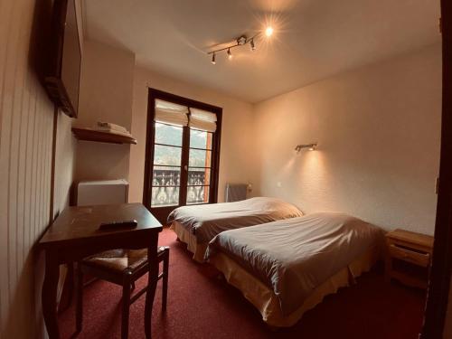 Auberge du Mont-Rond Hotel de charme La Baume