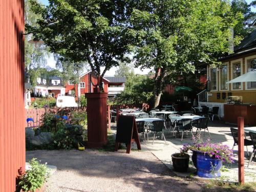 Kert, Hotel & Cafe Lanterna in Pargas