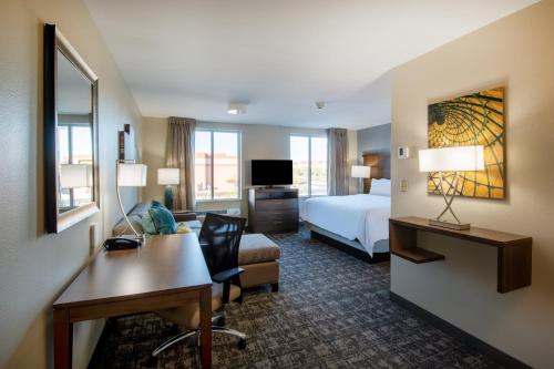 Staybridge Suites - Scottsdale - Talking Stick an IHG Hotel - image 9