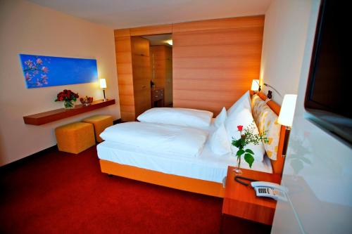 1 queen bed