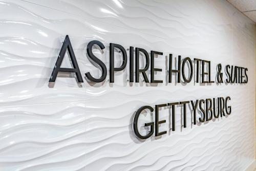 Aspire Hotel and Suites - image 2