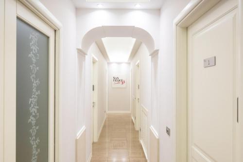 Sanfelice 33 Luxury Suites - image 7