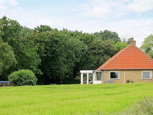  8 person holiday home in Harpelunde, Pension in Harpelunde bei Langø