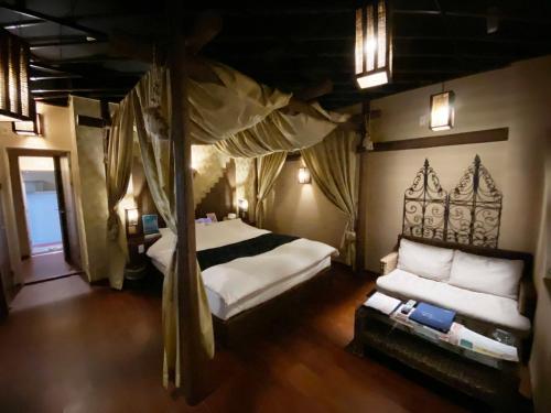 room detail thumbnail 0