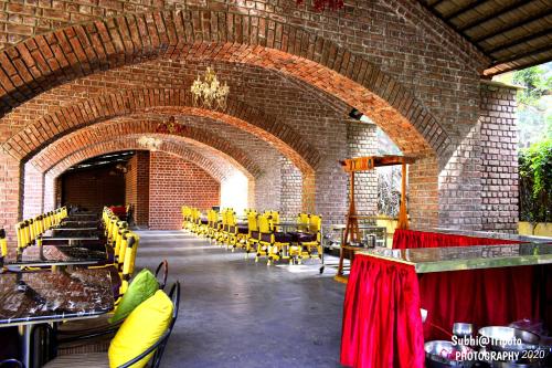 Anandvan Holiday Homes, Wai in Wai