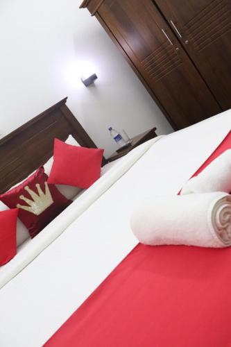 Deluxe Triple Room image 4