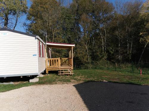 Assist' Mobil Home h08 - Mobil home vue étang 3ch 2 sdb 8 pers - Camping - Veuzain-sur-Loire