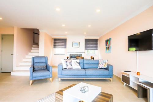Peaceful Duplex with Splendid View & Shared Pool in Gocek