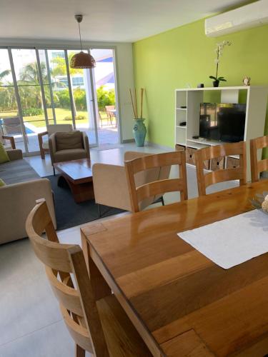 Villa Real Playa Nueva Romana in La Caña