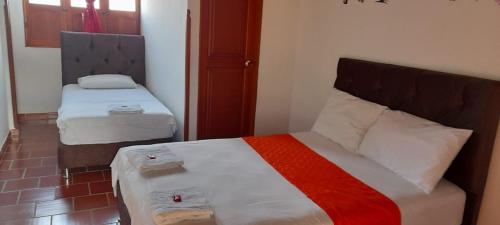 1 double bed, 1 twin bed