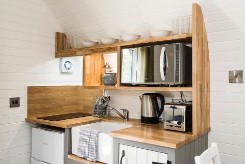 Weedingshall Lodges - image 7