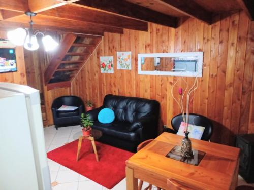 . CABAÑA INTERIOR VILLARRICA