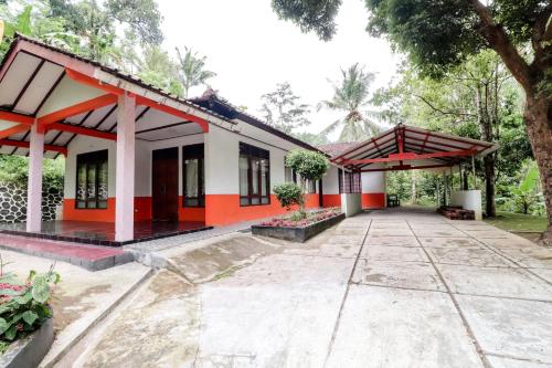 Narendra Homestay