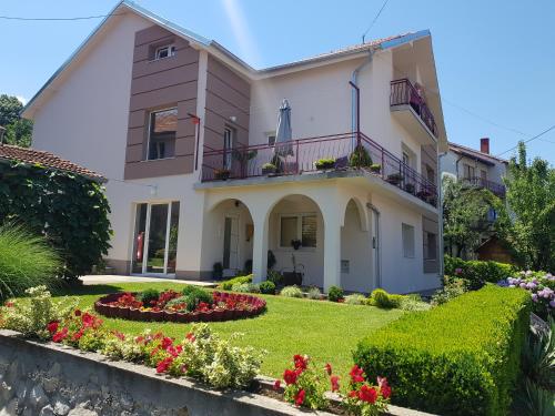 Apartmani Vila Danica - Apartment - Soko Banja