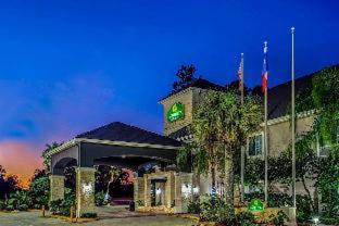 La Quinta Inn & Suites by Wyndham Houston Kingwood Medical