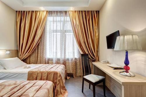 Hotel on Smirnovskaya 25 Hotel on Smirnovskaya 25 is perfectly located for both business and leisure guests in Moscow. Featuring a complete list of amenities, guests will find their stay at the property a comfortable one. To 