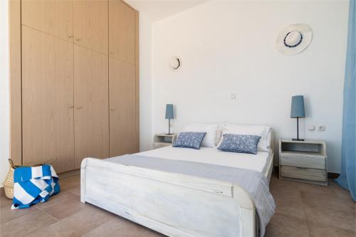 Perfect Beach House - image 2