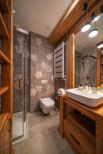 Apartment - Split Level - free access to swimming pool and spa facilities image 6