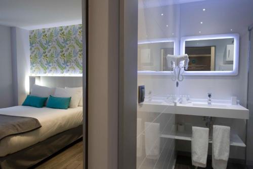 Salamanca Suite Studios - image 13