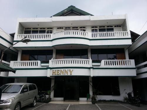 Henny Executive Homestay