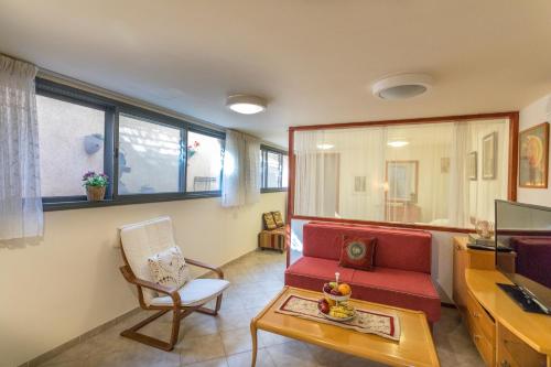 Margo Zimmer in Sde Boker