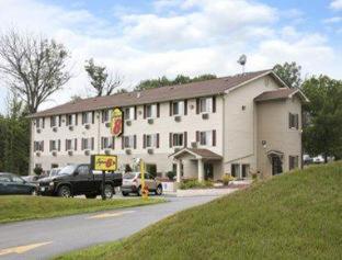 Super 8 by Wyndham Johnstown/Gloversville, Johnstown (photo 4)