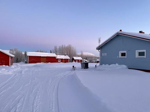 Exterior view, TaloYllas, Huonemajoitus in Helukka