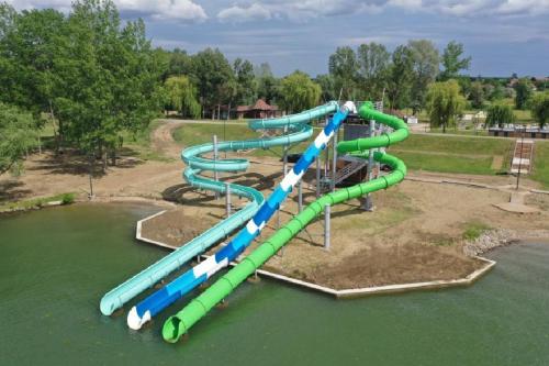 Tiszavirag Vendeghaz in 阿巴德薩洛克