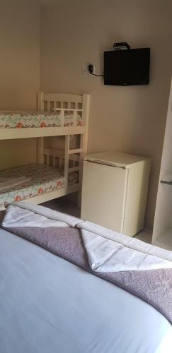 Quadruple Room image 5