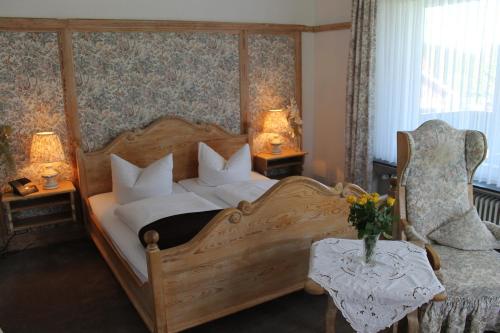 Double Room image 1