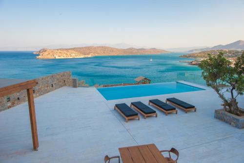 Luxury Villa Gina - Next to the beach amazing Sea View in Crete - image 8