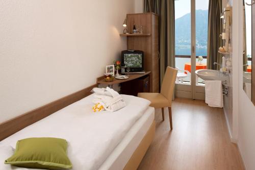 Garten Hotel Dellavalle The 3-star Garten Hotel Dellavalle offers comfort and convenience whether youre on business or holiday in Locarno. The hotel offers a wide range of amenities and perks to ensure you have a great time