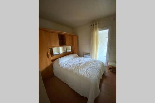 Chalet 6p dans un parc residentiel dans le Golfe de Saint Tropez (in a park in the Gulf of Saint Tro in Les Paris