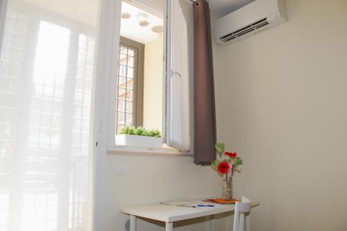 DOMUS DIVI - appartamento nel cuore di Roma, Rome (photo 9)