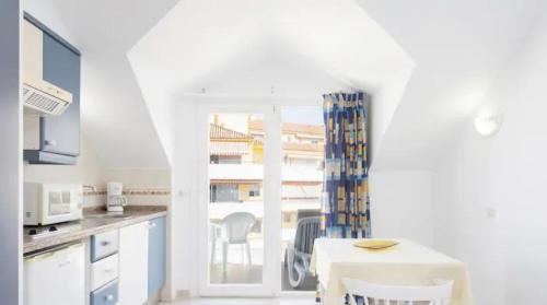 Studio with Pool View image 7