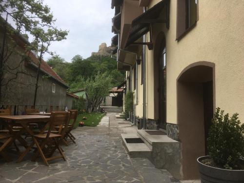 Iekārtas, Pensiunea Michael's House in Rupea
