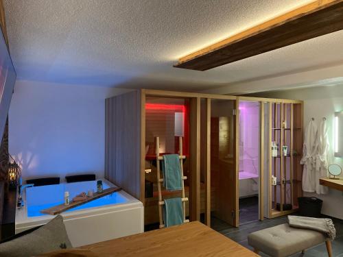 Mountainsuite - image 6